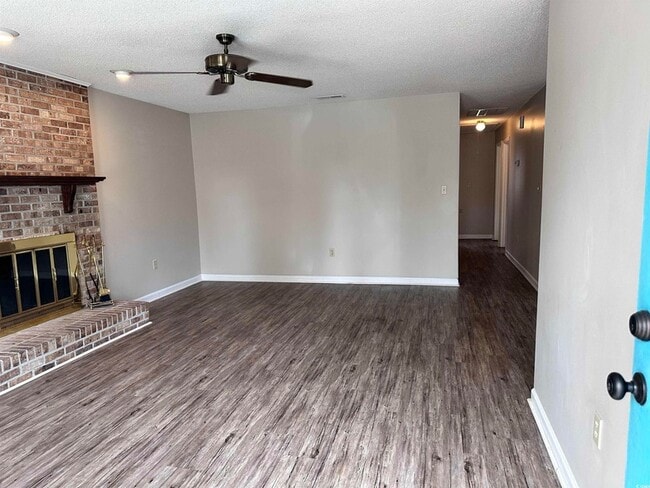 Building Photo - 6536 Valene Ct