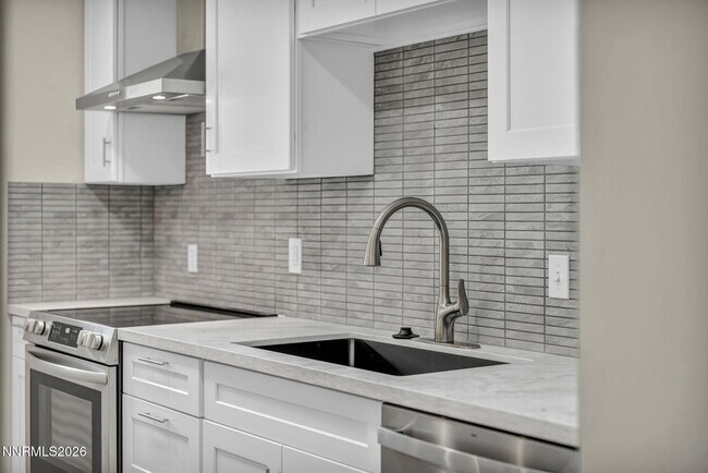 Building Photo - 908 Wagner Dr