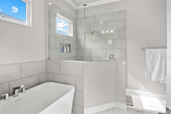 Building Photo - 9474 SW 65th Pl