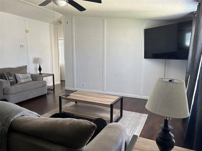 Building Photo - 3234 Cantabrian Dr