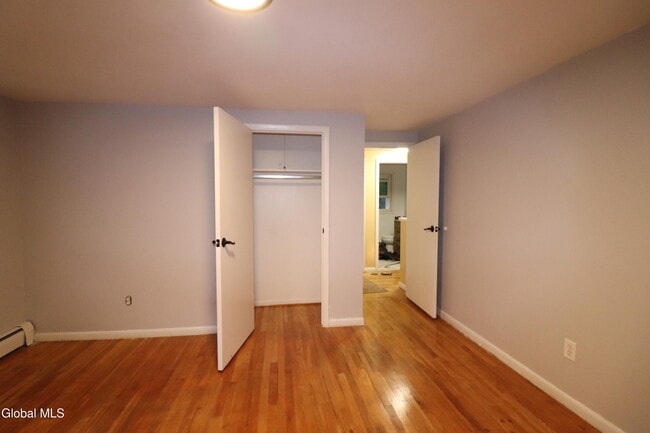 Building Photo - 8 Sweet Brier Dr