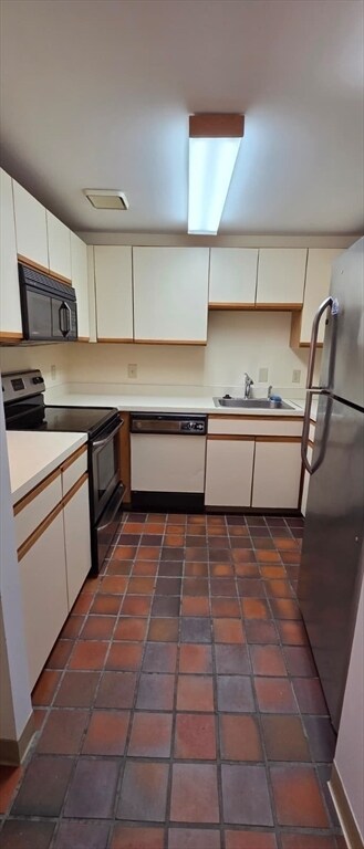 Building Photo - 200 Ledgewood Dr
