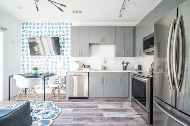 Primary Photo - 542 Boulevard NE