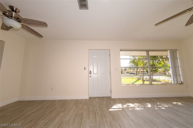 Building Photo - 4330 Deleon St