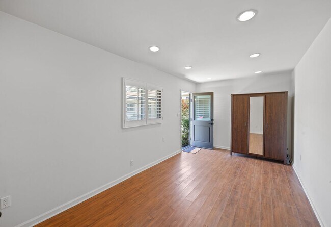 Building Photo - 160 Mauna Loa Dr