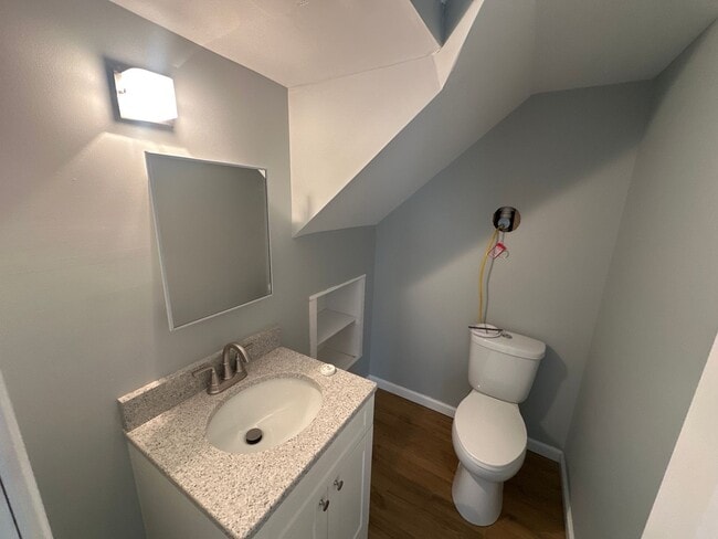 Building Photo - Renovated Single Family Home