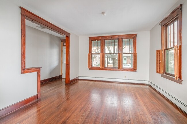 Building Photo - 429 S Pitt St