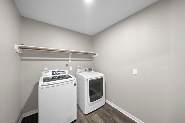 Building Photo - 14422 Leafy Tree Dr