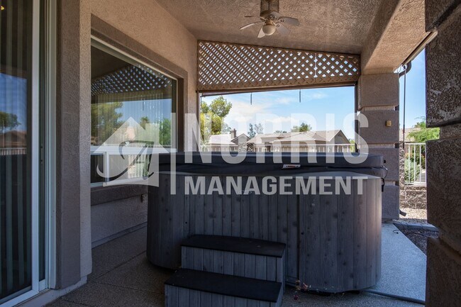 Building Photo - Beautiful Home Located in The Links