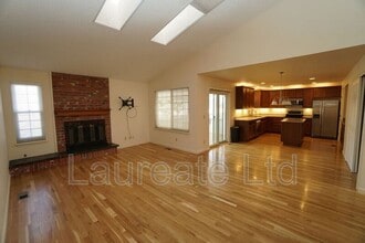 Building Photo - 13852 E Linvale Pl