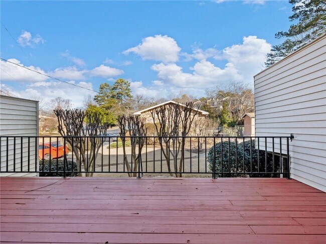 Building Photo - 6500 Gaines Ferry Rd
