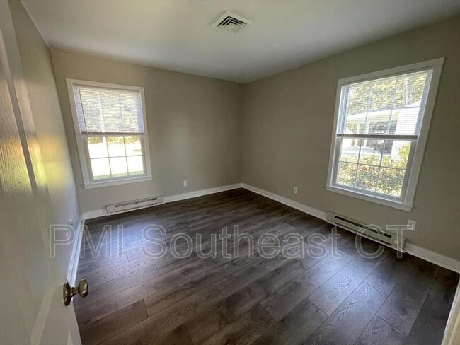 Building Photo - 22 Luce Ave