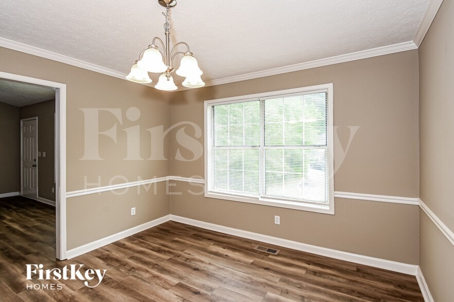 Building Photo - 1170 Kennesaw Springs Dr NW