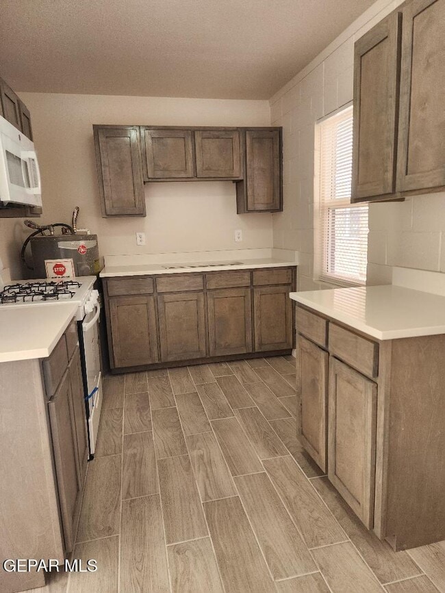 Building Photo - 7837 West Dr