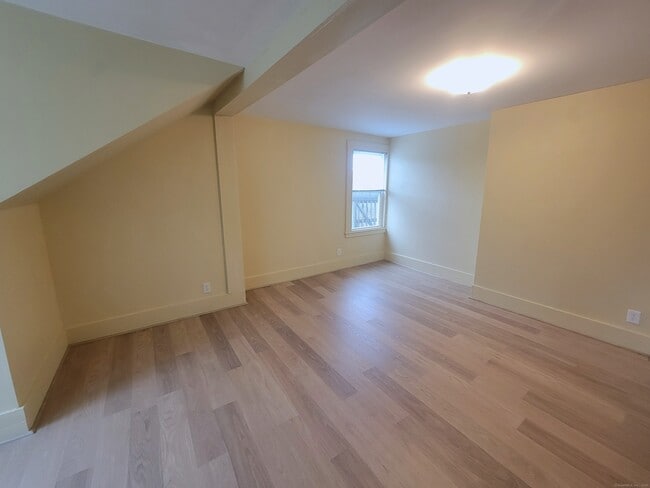Building Photo - 270 Cherry Brook Rd