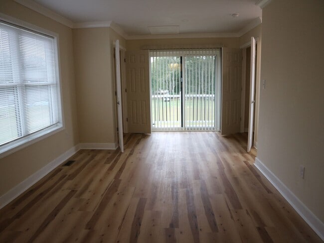 Building Photo - For Rent: Family-Friendly 2-Bedroom Home near Bayhealth Hospital and Milford, $1,675.00/month