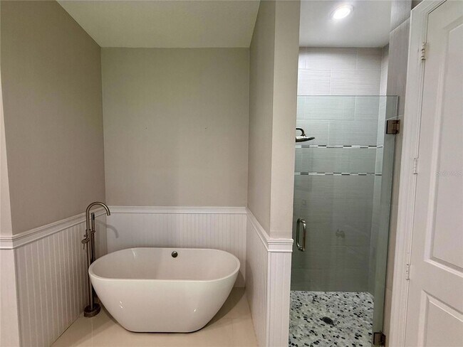 Building Photo - 1328 Celebration Ave