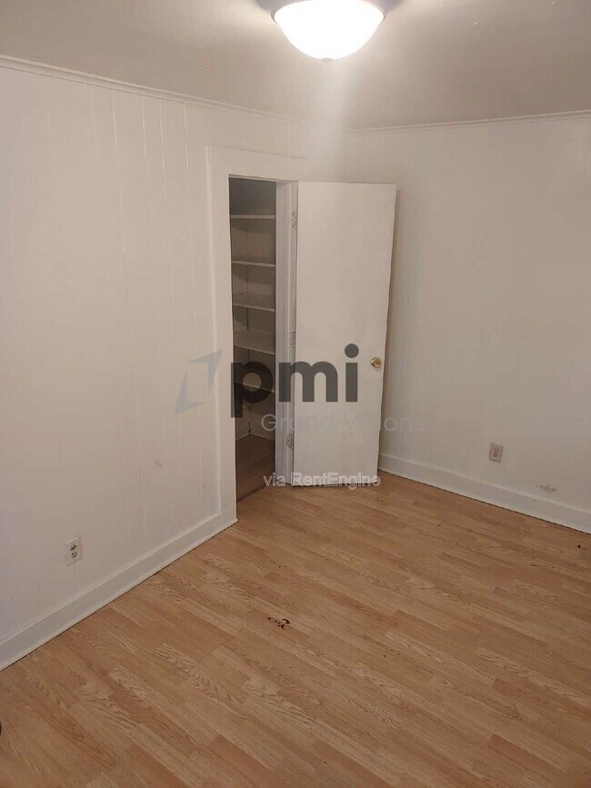 Building Photo - 2035 E William St