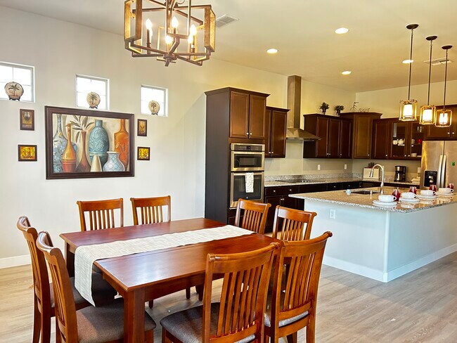 Building Photo - 11133 E Tumbleweed Ave