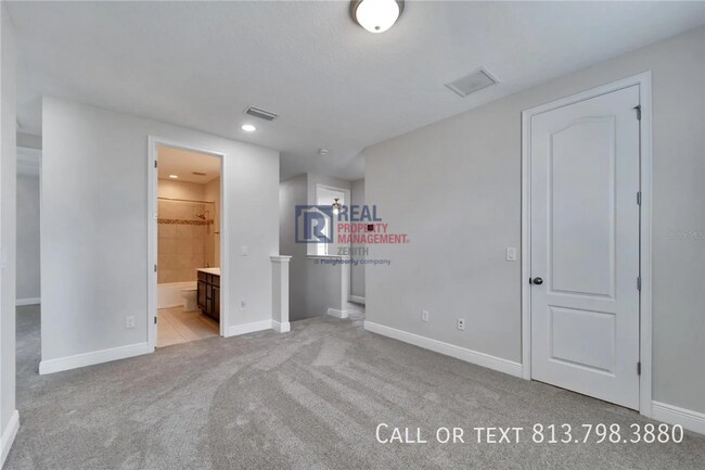 Building Photo - 12149 Creek Preserve Dr
