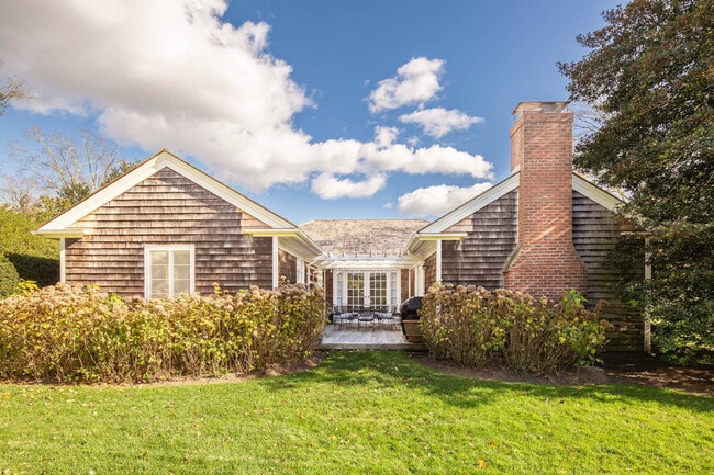 Building Photo - 72 Davids Ln