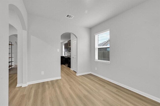 Building Photo - 22807 Gentle Shadow Dr