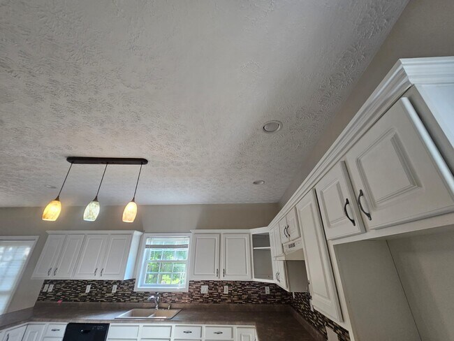 Building Photo - 4514 New Hopewell Rd