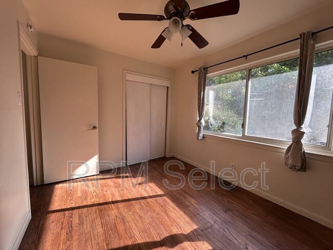 Building Photo - 2104 Rockbridge Rd