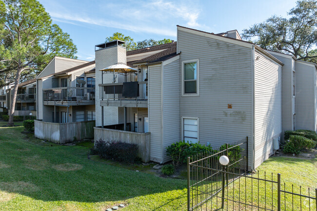 9707 Richmond Ave - Doma Chase