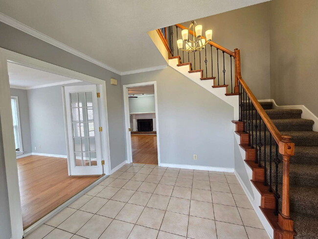 Building Photo - 991 Haggard Dr