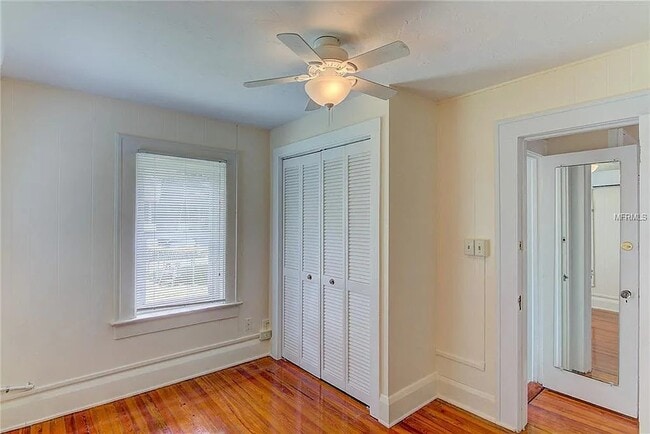 Building Photo - 408 3rd Ave E