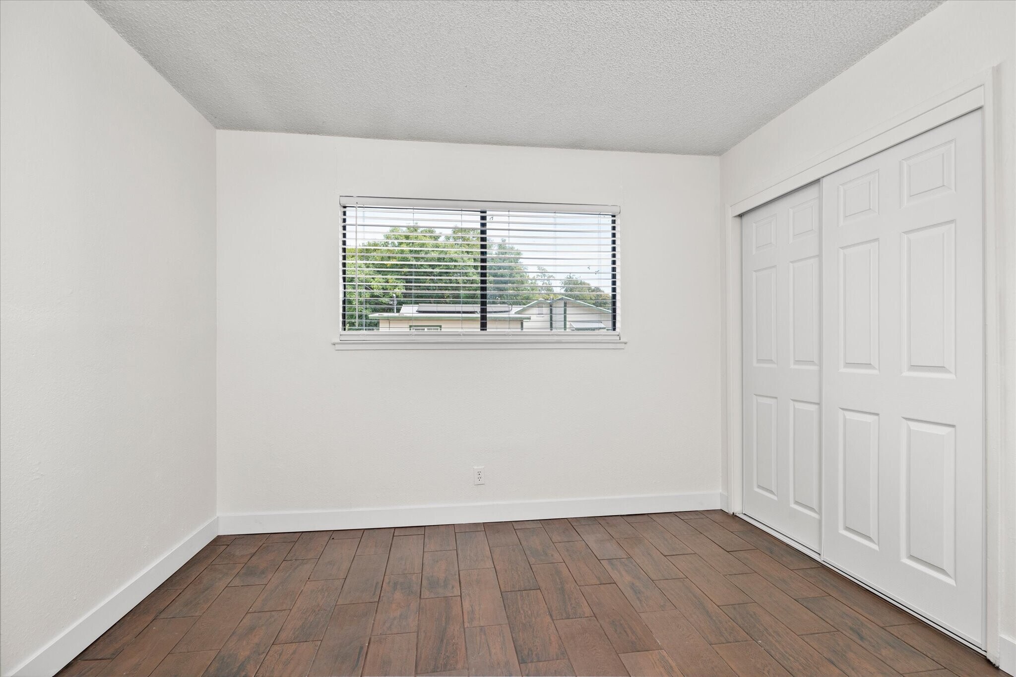 Building Photo - 5175 2nd St