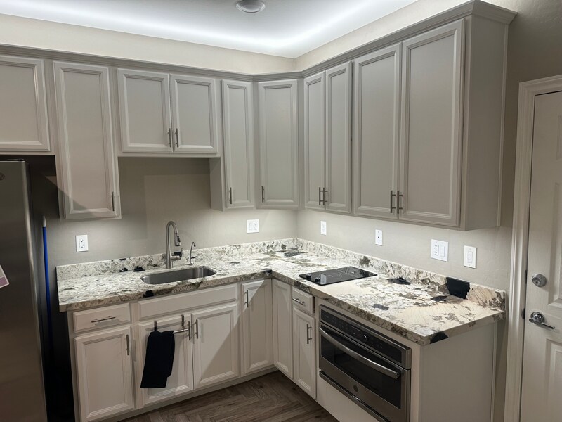 Building Photo - 993 River Garden Ct