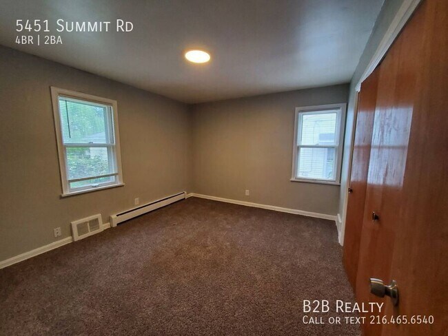 Building Photo - 5451 Summit Rd