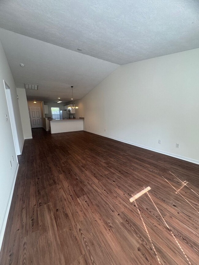 Building Photo - 104 Ansley Ct
