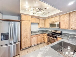 Building Photo - 21714 Lake Vista Dr