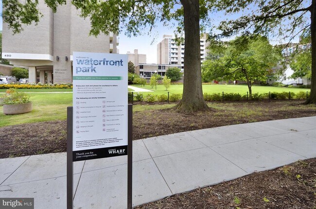 Building Photo - 800 4th St SW