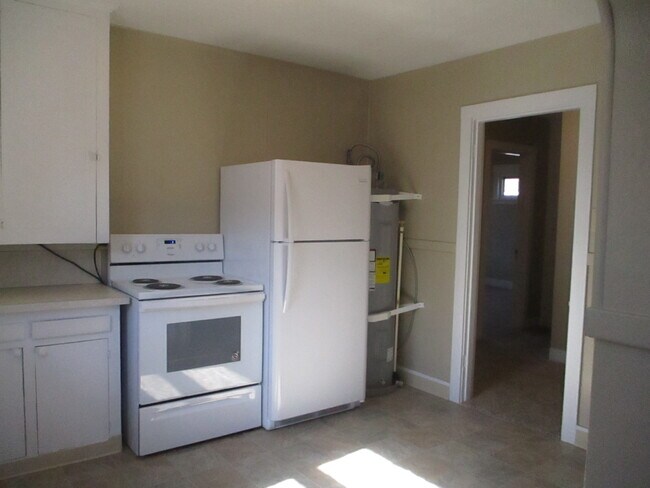 Building Photo - 466 25th Ave