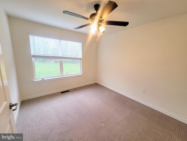 Building Photo - 1842 Boulder Dr