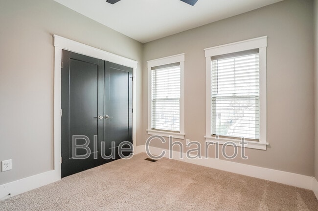 Building Photo - 1312 N Alston Ave