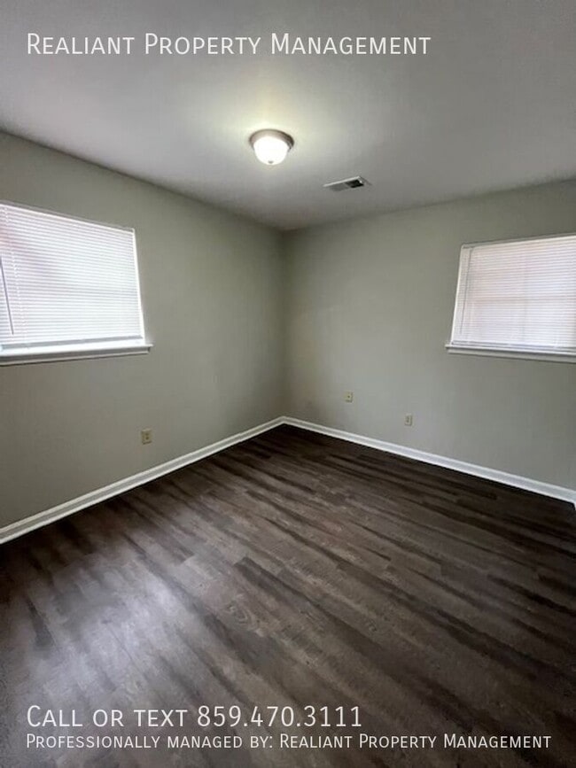 Building Photo - 3688 Crosby Dr