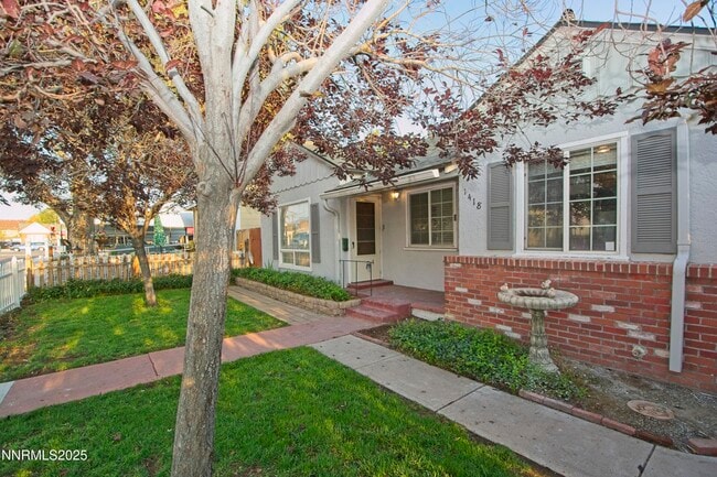 Building Photo - 1418 E St