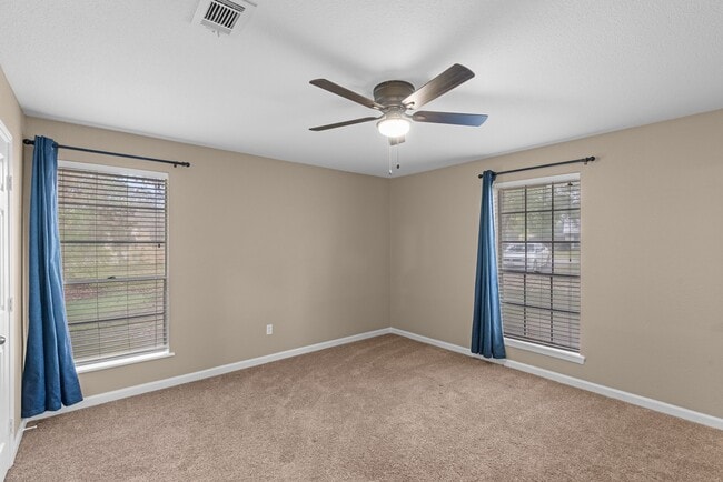 Building Photo - 12420 Mile Dr