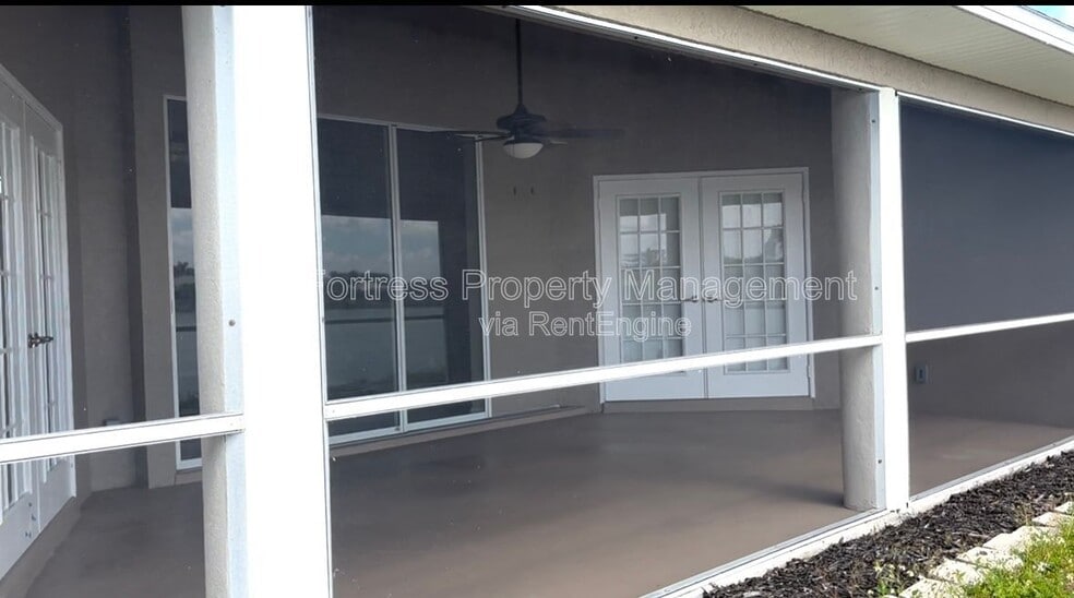 Building Photo - 2613 SW 15th Ave
