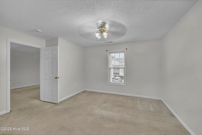 Building Photo - 5012 Hunters Trail