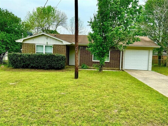 Primary Photo - 94 N Shirley Ln