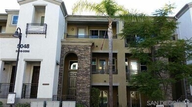 Building Photo - 5076 Plaza Promenade