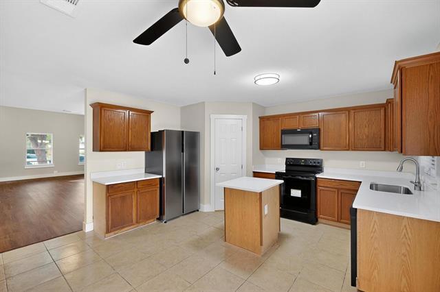 Building Photo - 204 Prentice Dr