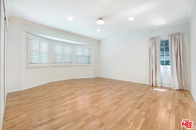 Building Photo - 1216 Peck Dr