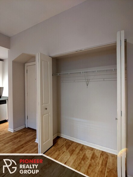 Building Photo - 2832 W Palmer St